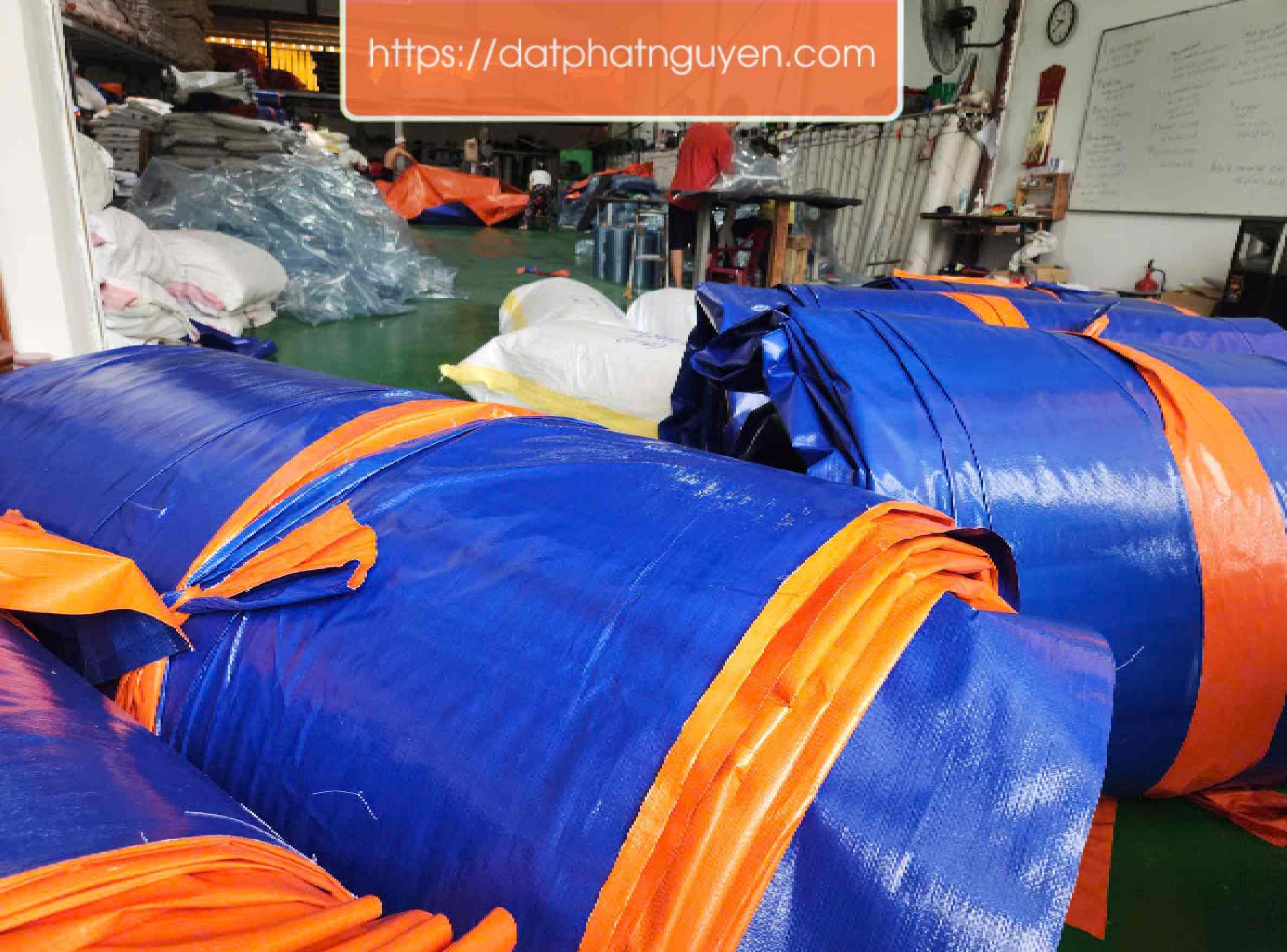 Bạt xanh cam khổ lớn