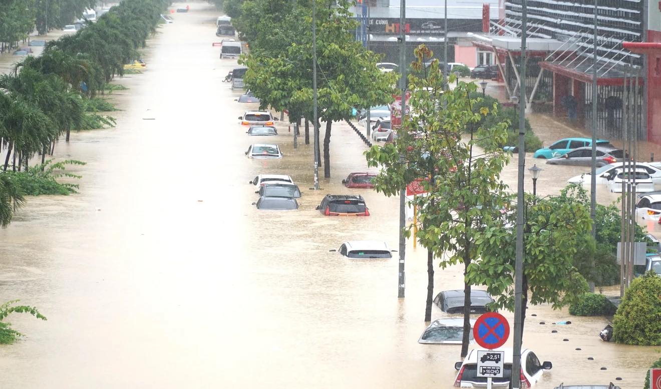 Nha Trang ngập trong biển nước - tháng 11.2025