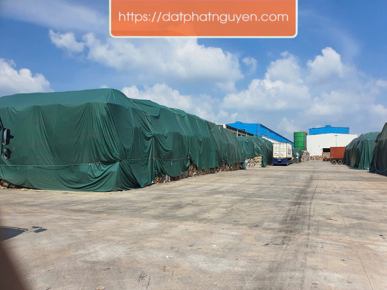 Bạt che phủ bảo quản hàng hóa ngoài trời